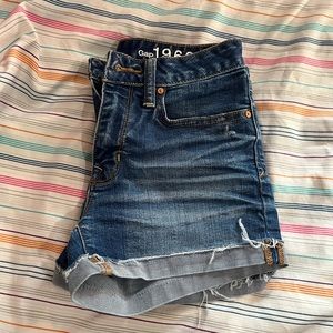 gap slim cut off 24 jean shorts